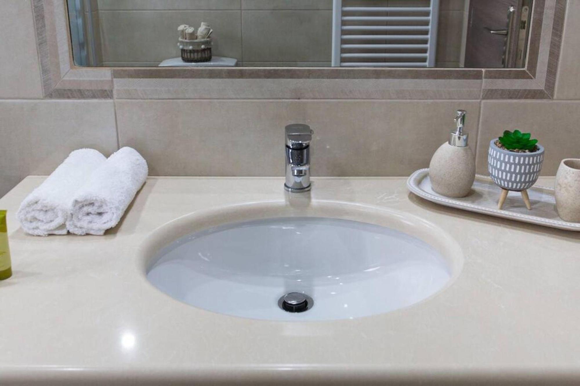 Sunny Apartment Lefkada - Lefkada Bnb Kalligoni ภายนอก รูปภาพ
